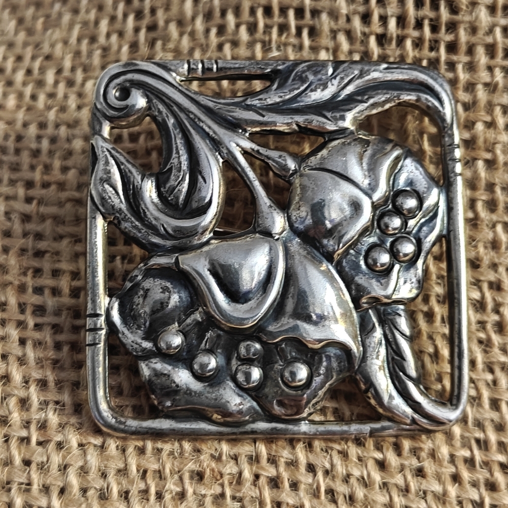 Art Nouveau Style Danecraft Sterling Silver Floral Brooch